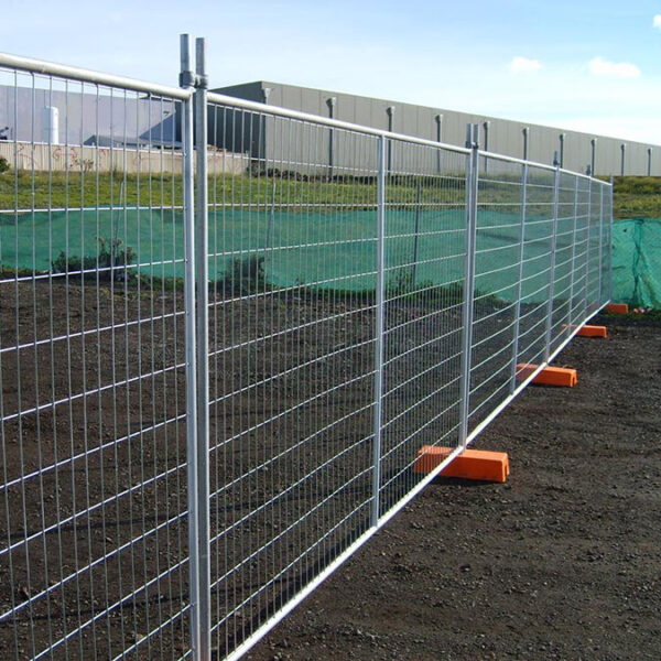 Commercial temporary fencing